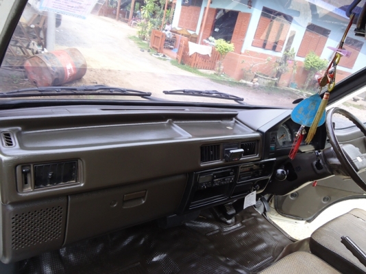 รถตู้ L300 ประตูเปิด 2 ข้าง ประหยัด เครื่องดีเซล รถตู้ L300 ประตูเปิด 2 ข้าง ประหยัด เครื่องดีเซล