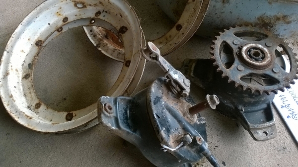 ขาย...บังโคลน+ดุม+กะทะล้อ HONDA ชาลี ขาย...บังโคลน+ดุม+กะทะล้อ HONDA ชาลี