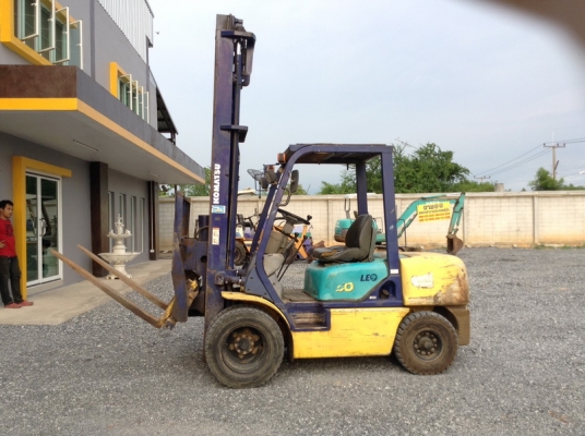 รถ Forklift KOMATSU FD30C-12