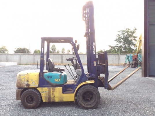 รถ Forklift KOMATSU FD30C-12 รถ Forklift KOMATSU FD30C-12