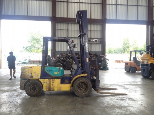 รถ Forklift KOMATSU FD30C-12 รถ Forklift KOMATSU FD30C-12
