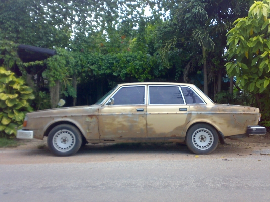 วอลโว่ 244 GL เดิม ติด LPG ราคามอไซค์ครับ