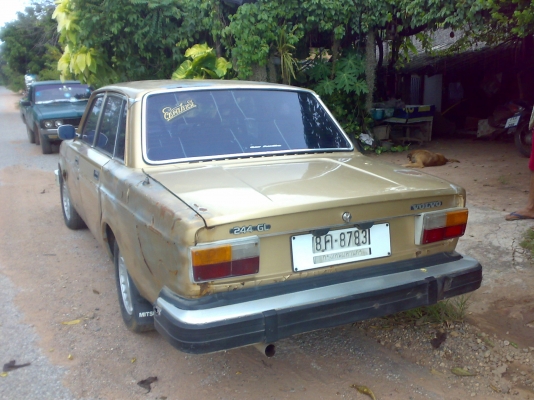 วอลโว่ 244 GL เดิม ติด LPG ราคามอไซค์ครับ