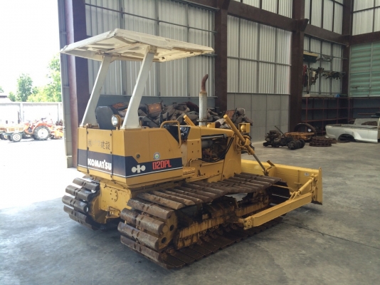 รถดัน KOMATSU D20PL-6 Serial NO.60219 โซ่ใบยาว 70 ซม.เกียร์กระปุก รถดัน KOMATSU D20PL-6 Serial NO.60219 โซ่ใบยาว 70 ซม.เกียร์กระปุก