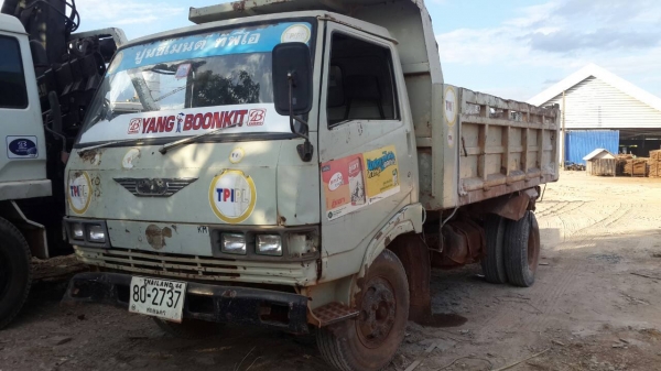 HINO  KM777 เครื่องWO4D เครื่อง117แรง  ดั้ม