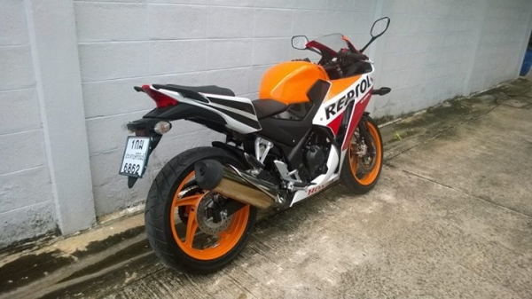 CBR300 2014 Repsol Edition วิ่ง 1300 ใหม่กริ๊บมือ 1 ถูก ต่อรองได้ CBR300 2014 Repsol Edition วิ่ง 1300 ใหม่กริ๊บมือ 1 ถูก ต่อรองได้