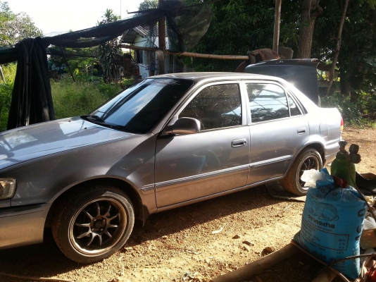 Toyota corolla เกียรธรรมดา ติด lpg เอกสารพ้อมโอน