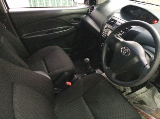 TOYOTA Vios M/T 2010 E