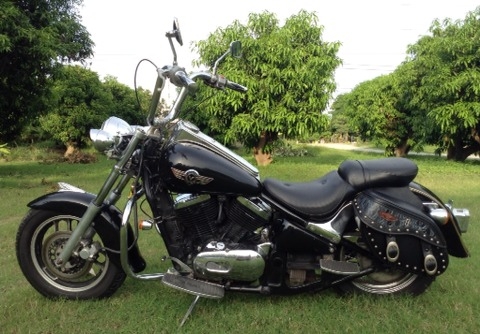 ธารนนทบุรี//ขาย kawasaki vancan400 ปี98 สภาพพร้อมออกทริปซักคันครับ เครื่องสมบูรณ์เดินเบานิ่งๆครับ ระบบไฟสมบูรณ์ใช้ได้ทุกจุด เอกสารอินวอยท์+สรรพสารมิตรแท้ ราคา 73,000 บาท