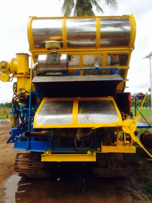 ประกาศขายรถเกี่ยวข้าว สภาพดีพร้อมใช้งาน ปั๊มดี เครื่องแรง 195 turbo สยาม-10HT