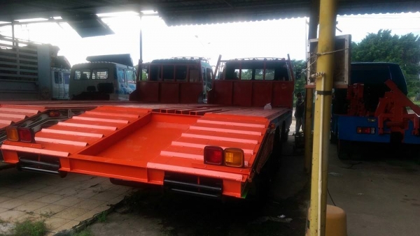 รถบรรทุกแบคโฮ 10 ล้อ 2 เพลา เครื่อง 195 แรง หัวสิง