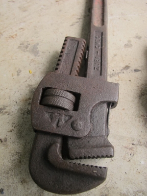 ขายประแจคอม้าตัวใหญ่กับตัวเล็ก ของนอกแท้zubi ทั้งสองตัว