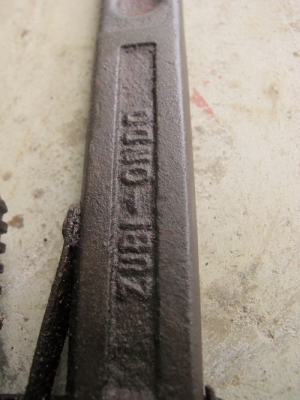 ขายประแจคอม้าตัวใหญ่กับตัวเล็ก ของนอกแท้zubi ทั้งสองตัว