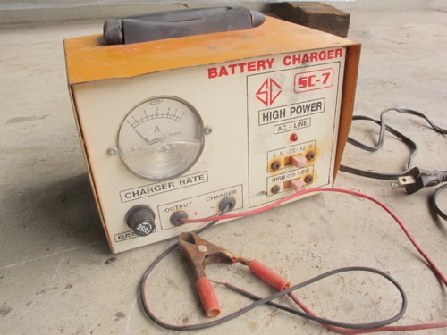 ขายเครื่องชาร์จแบตเตอรี่