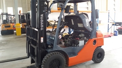 ขายรถฟอร์คลิฟ TOYOTA รุ่น 8  2 ตัน