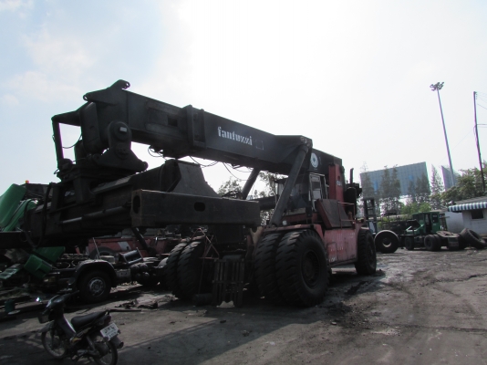 ขายเครื่องมือยกตู้คอนเทนเนอร์