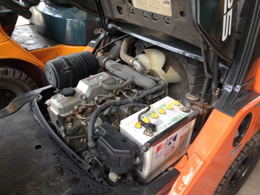 ขายโฟล์คลิฟท์  TOYOTA โตโยต้า FD2.5ตัน-รุ่น8 เครื่องยนต์ ดีเซล งาอิ้งฟอร์ค เท-หงายได้ เสาสูง4.50เมตร