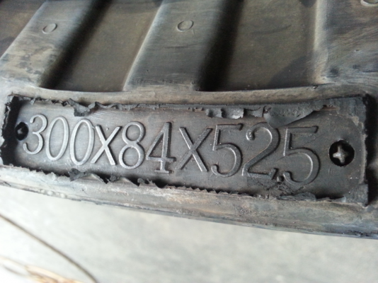 ขายแทรกยางรถขุด pc20pc30 สภาพสวย ขายแทรกยางรถขุด pc20pc30 สภาพสวย