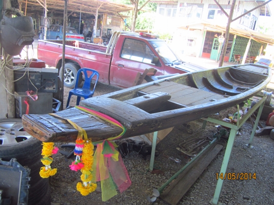 เรือไม้ตะเคียน อายุร้อยกว่าปี พร้อมเครื่อง ฮอนด้า 5 แรง