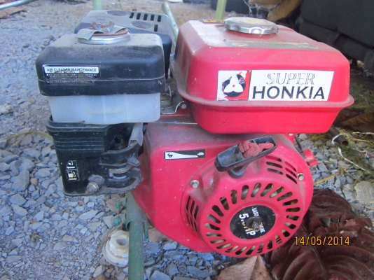 เรือไม้ตะเคียน อายุร้อยกว่าปี พร้อมเครื่อง ฮอนด้า 5 แรง