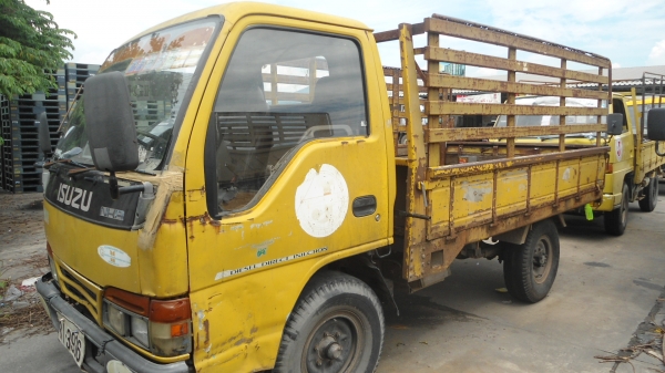 อีซูซุ NKR -55EX1  เครื่อง 88หัวกาตูน