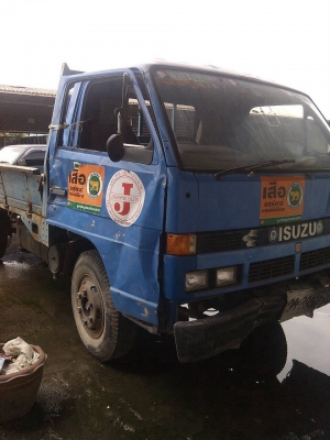 อีซูสุ.  Npr.  115แรงตามสภาพ.   เครื่องดี.  คัชซีสวย.    เอกสารชุดโอนครบๆ