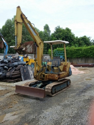 รถขุด KOMATSU PC30-6 Serial NO.12544 แทรคเหล็ก สภาพพร้อมใช้