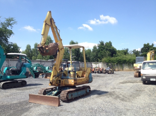 รถขุด KOMATSU PC30-6 Serial NO.12544 แทรคเหล็ก สภาพพร้อมใช้