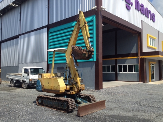 รถขุด KOMATSU PC30-6 Serial NO.12544 แทรคเหล็ก สภาพพร้อมใช้