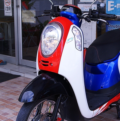 honda สกูปี่ ไอ หัวฉีด สวย ปี 55 honda สกูปี่ ไอ หัวฉีด สวย ปี 55