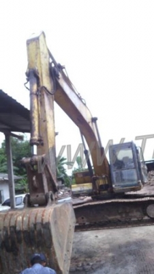 รถแบคโฮ KOMATSU SK200. MARK 3 รถแบคโฮ KOMATSU SK200. MARK 3