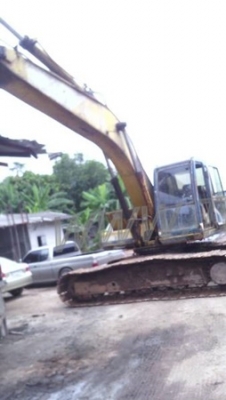รถแบคโฮ KOMATSU SK200. MARK 3 รถแบคโฮ KOMATSU SK200. MARK 3