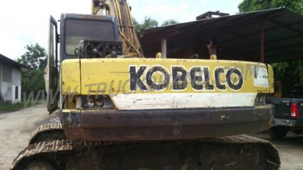 รถแบคโฮ KOMATSU SK200. MARK 3 รถแบคโฮ KOMATSU SK200. MARK 3