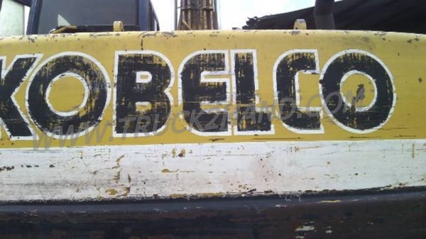 รถแบคโฮ KOMATSU SK200. MARK 3 รถแบคโฮ KOMATSU SK200. MARK 3