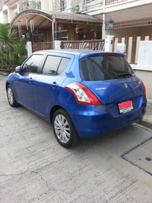 ขายดาวน์ 80,000 บาท Suzuki Swift รุ่น 1.25GLX Auto สีนำ้เงิน ปี2013 สภาพเดิมๆ ขายดาวน์ 80,000 บาท Suzuki Swift รุ่น 1.25GLX Auto สีนำ้เงิน ปี2013 สภาพเดิมๆ