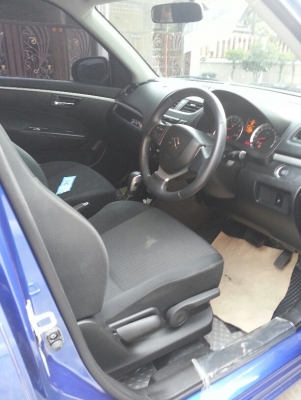 ขายดาวน์ 80,000 บาท Suzuki Swift รุ่น 1.25GLX Auto สีนำ้เงิน ปี2013 สภาพเดิมๆ ขายดาวน์ 80,000 บาท Suzuki Swift รุ่น 1.25GLX Auto สีนำ้เงิน ปี2013 สภาพเดิมๆ