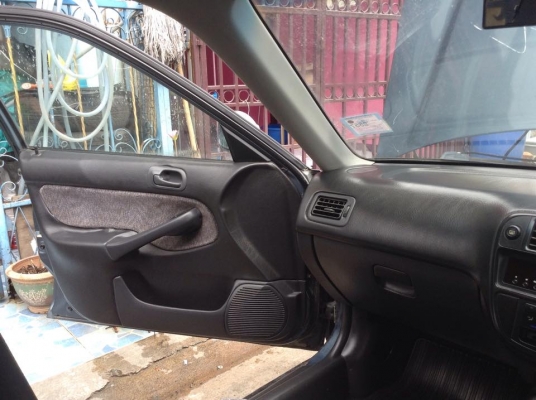 ขายครับ HONDA CIVIC ตาโต ปี 96 เครื่อง V-TEC เครื่องดีมาก เกียรธรรมดา เหมาะกะขาซิ่ง วิ่งดีมาก สีภายนอกบาง พอได้ มีเก็บบ้าง ภายในไม่ขี้เหล่ แอรหนาวมาก ความร้อนจบ ช่วงล่าง ซิ่งๆ โชคแต่ง ค้ำ ปีกนก ซิ่ง โคตรหนึบ ช่วงล่าง พร้อมซิ่ง เด้งๆเลย ดิสสี่ล้อ แม็ก 4 ยา