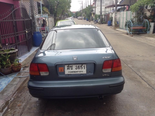 ขายครับ HONDA CIVIC ตาโต ปี 96 เครื่อง V-TEC เครื่องดีมาก เกียรธรรมดา เหมาะกะขาซิ่ง วิ่งดีมาก สีภายนอกบาง พอได้ มีเก็บบ้าง ภายในไม่ขี้เหล่ แอรหนาวมาก ความร้อนจบ ช่วงล่าง ซิ่งๆ โชคแต่ง ค้ำ ปีกนก ซิ่ง โคตรหนึบ ช่วงล่าง พร้อมซิ่ง เด้งๆเลย ดิสสี่ล้อ แม็ก 4 ยา