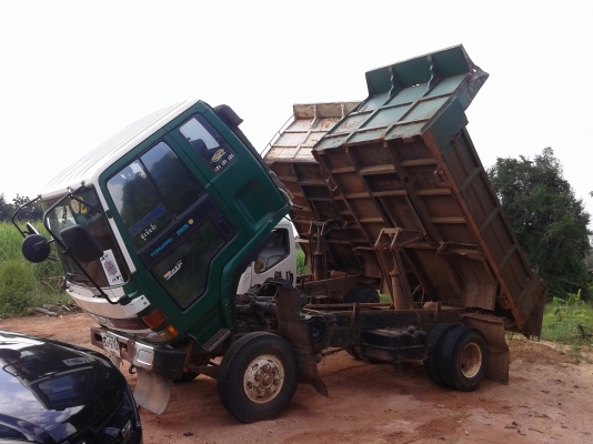 ขาย บรรทุก ดั๊ม 6 ล้อ isuzu rockky 195 เครื่อง 6HE1
