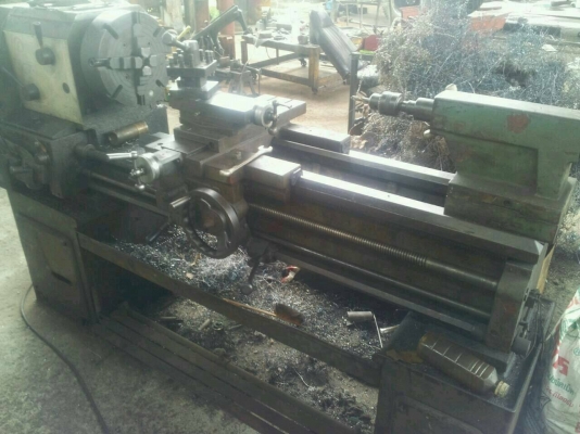 ขายเครื่องกลึง6ฟุตtaching 1000bกับเครื่องกลึง5ฟุตเยอรมันครับแพคคู่