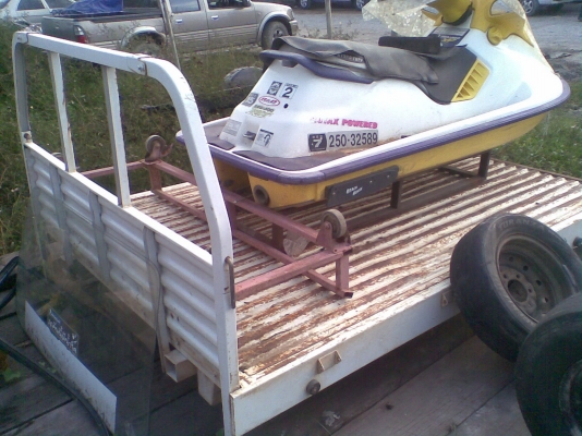 ขายกระบะทาทา (กระบะอย่างเดียวไม่มีข้าง) ลดกระหน่ำค่ะเหลือ 5500