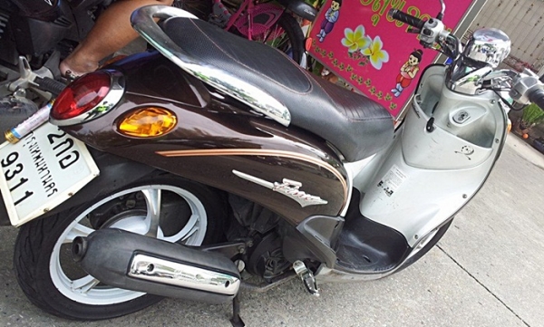 Fino ตัวเก่า ล้อแม๊กซ์ Fino ตัวเก่า ล้อแม๊กซ์