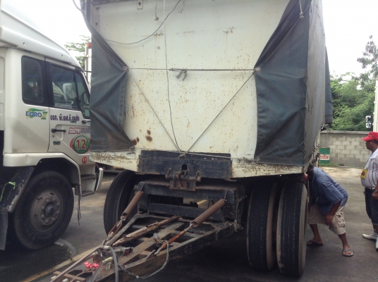 ขายหางลูกอ่อน2เพลาปี44พร้อมโอน