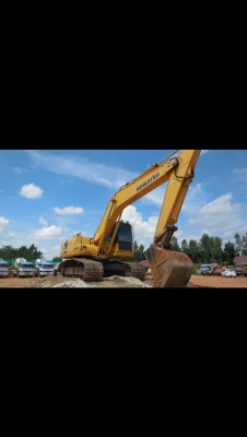 ขายโคมัสสุ. Pc200. รุ่น7เอกสารเล่มพร้อมโอน. รถสวยมากครับ. เจ้าของขายเอง. ต่อลองได้ครับ. 0897088772. 0946241270.