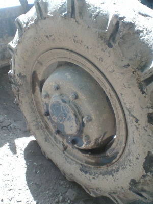 ขายรถไถ FORD 6610 2 เพลา ใบมีดดันหน้า 3 จาน เอกสารใบแจ้งจำหน่าย ราคา 570000