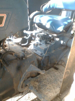ขายรถไถ FORD 6610 2 เพลา ใบมีดดันหน้า 3 จาน เอกสารใบแจ้งจำหน่าย ราคา 570000