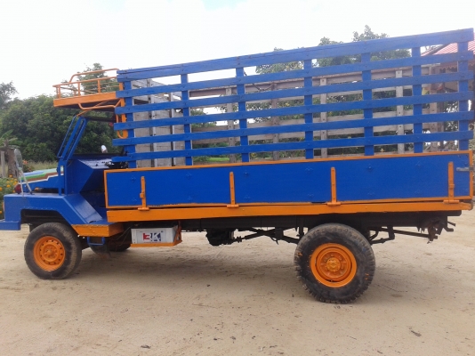 ขายรถอีแต๋น คัตซีหน้า4ลากข้าวได้5-6เกวียนสภาพพร้อมใช้