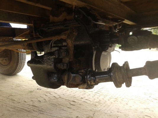 ขายรถอีแต๋น คัตซีหน้า4ลากข้าวได้5-6เกวียนสภาพพร้อมใช้