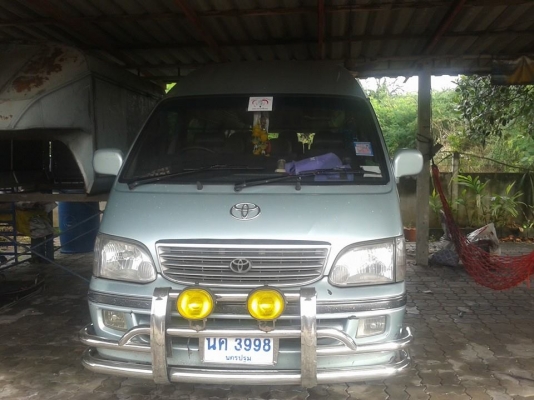 ขายด่วนรถตู้สวย