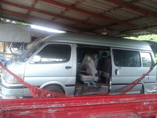 ขายด่วนรถตู้สวย ขายด่วนรถตู้สวย